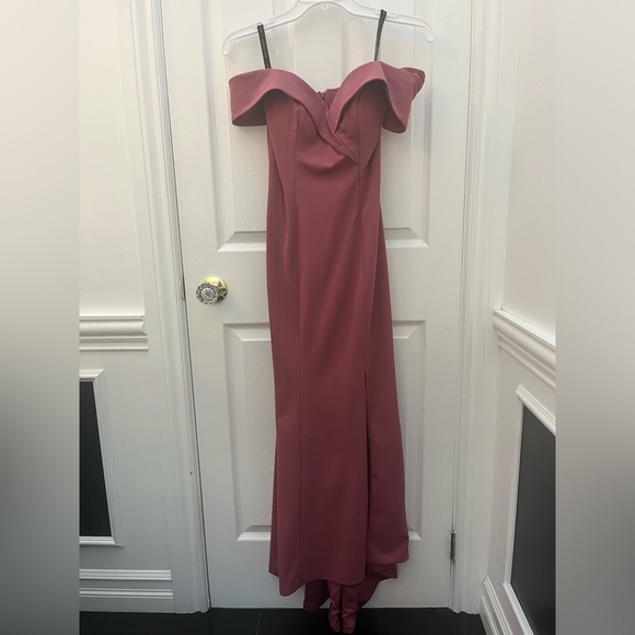 Bill Levkoff 1623 Gemini Bridal - Picture 2 of 16